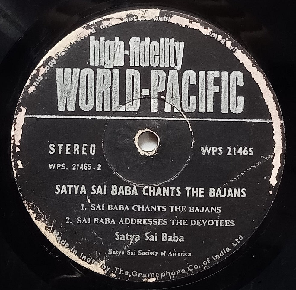 India World Pacific 33rpm Satya Sai Baba Chants the Bhajans