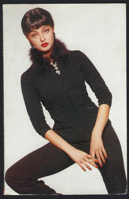 AOP India Bollywood AISHWARYA RAI vintage postcard 