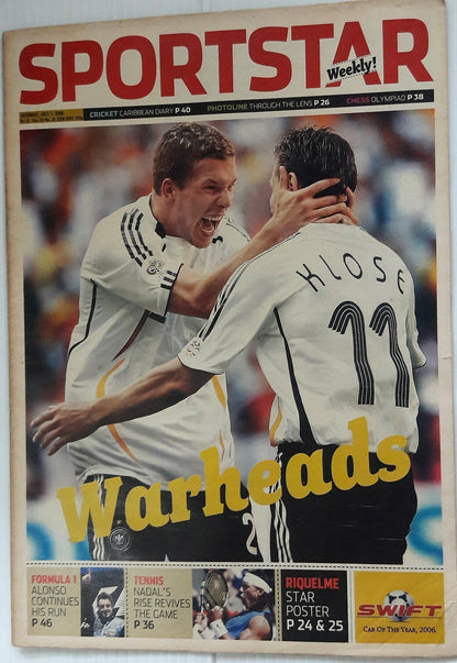 India Sportstar 2006-10 FOOTBALL cover issues 10” X 13” (5)