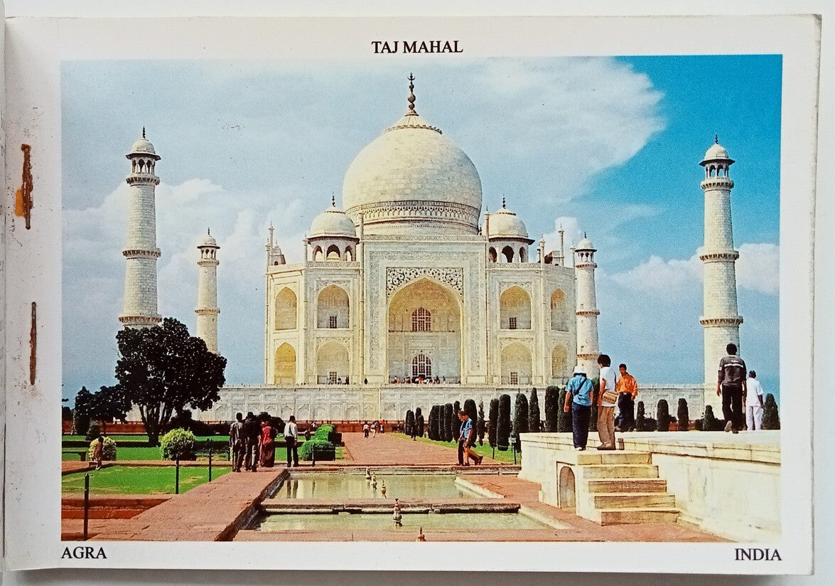 India - Taj Mahal vintage booklet of 10 postcards