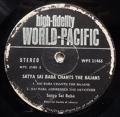 India World Pacific 33rpm Satya Sai Baba Chants the Bhajans