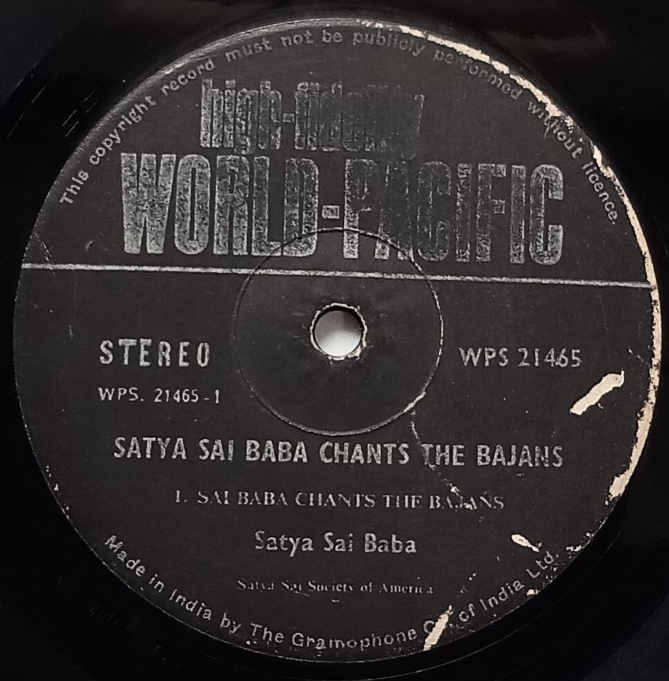 India World Pacific 33rpm Satya Sai Baba Chants the Bhajans