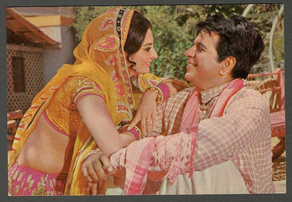 India Bollywood vintage postcard DULIP KUMAR & SAIRA BANU on  BAIRAG ELAR 124