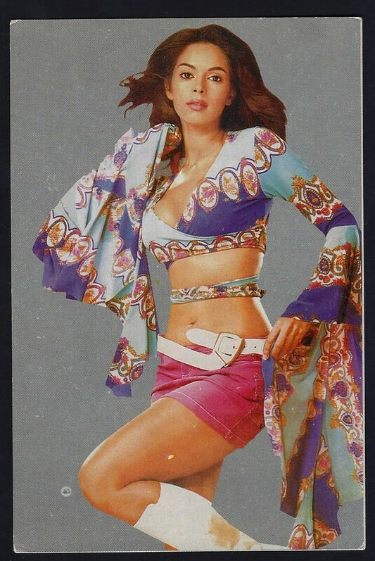 AOP India Bollywood MALLIKA SHERAWAT vintage postcard 