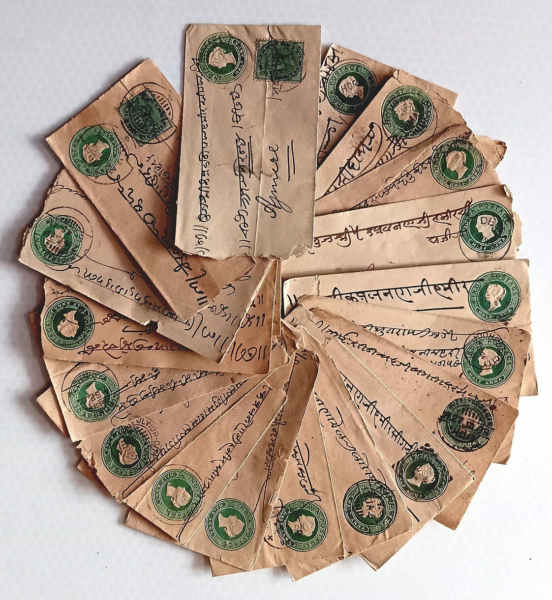 AOP India QV 1/2a green envelopes x 100 selected for condition WHOLESALE