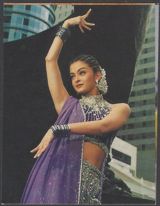 AOP2 India Bollywood 2001 Pocket Calendar AISHWARYA RAI BACHCHAN
