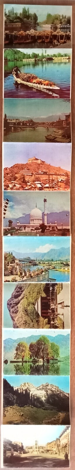 (AOP) India  - Kashmir vintage booklet of 10 postcards