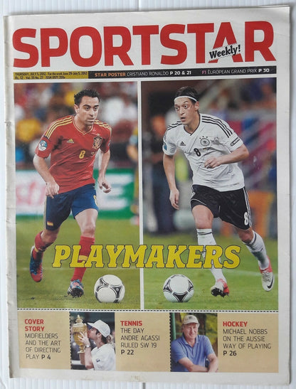 India Sportstar 2008-12 FOOTBALL cover issues 10” X 13” (5)