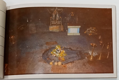 AOP India vintage booklet of 20 tourist postcards ELLORA ART 