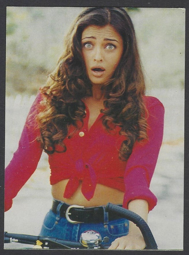 AOP2 India Bollywood 2001 Pocket Calendar AISHWARYA RAI BACHCHAN