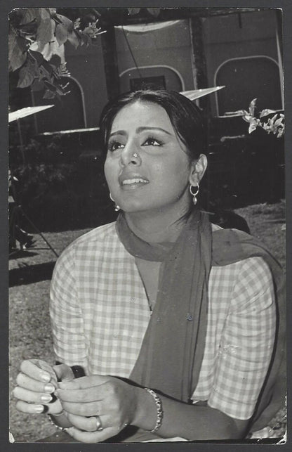 Neetu Singh in Chorni Bollywood India 10cm x 16cm vintage photo