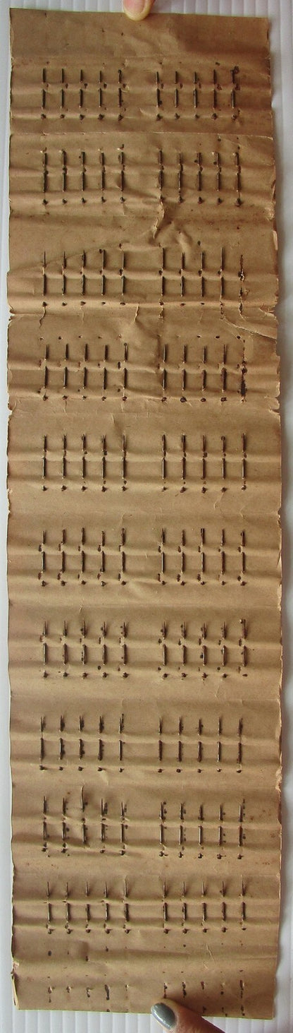 India Antique THE QUEEN’S NE-PLUS-ULTRA PINS sheet with 100 needles