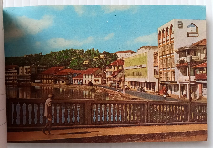 AOP India DAMSAN GOA vintage souvenir booklet of 10 postcards