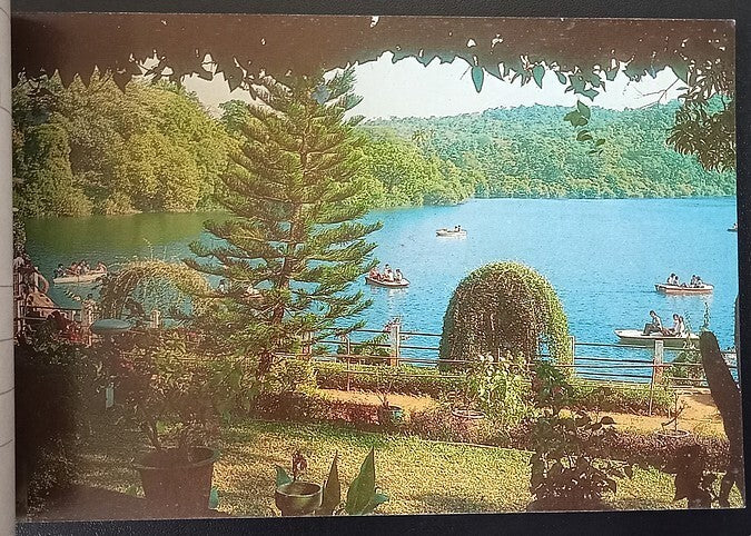 AOP India Damsan GOA souvenir booklet of 10 postcards