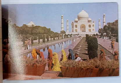 AOP India Tourist booklet of 18 postcards