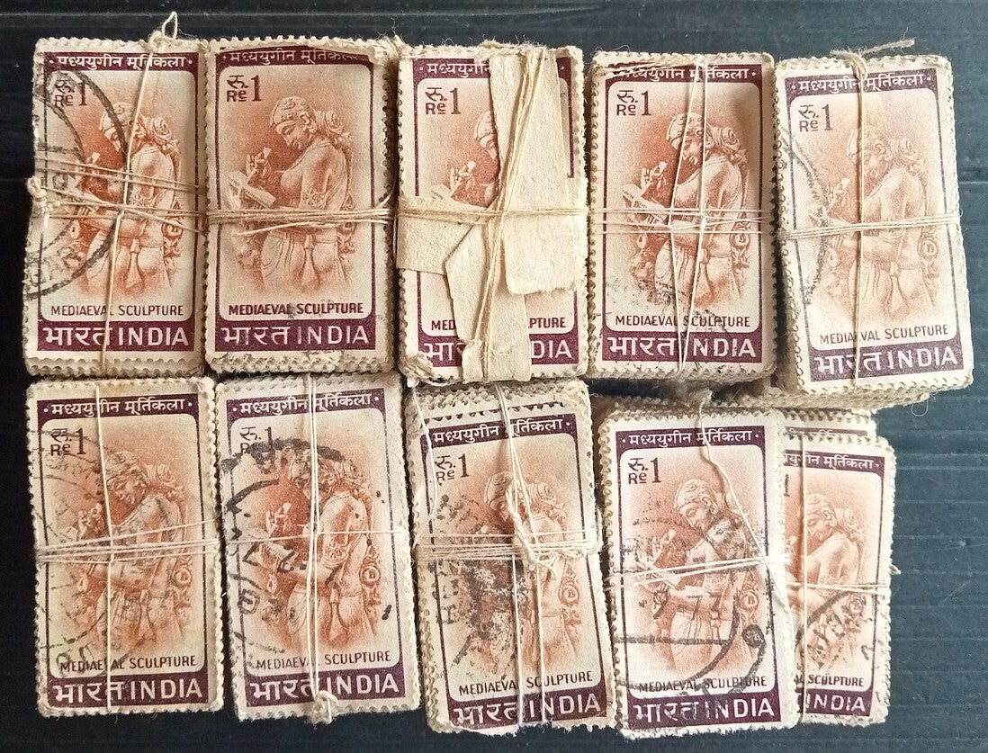 India #419 1965-68 Mediaval Sculpture 1R used x 4600