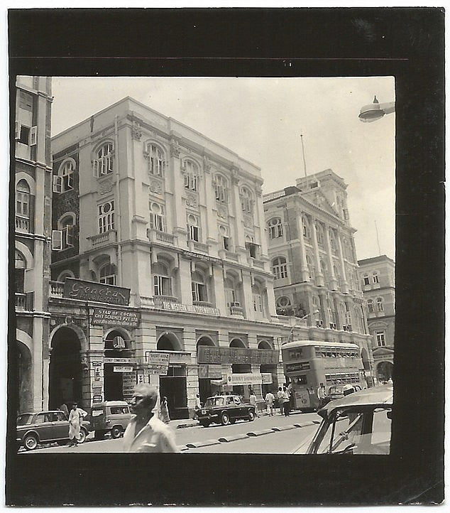 India Bombay small vintage photo 57mm x 57mm DN Road b