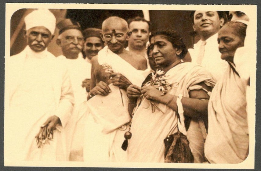 AOP India full back pictorial 50p Gandhi postal card GANDHI with flower