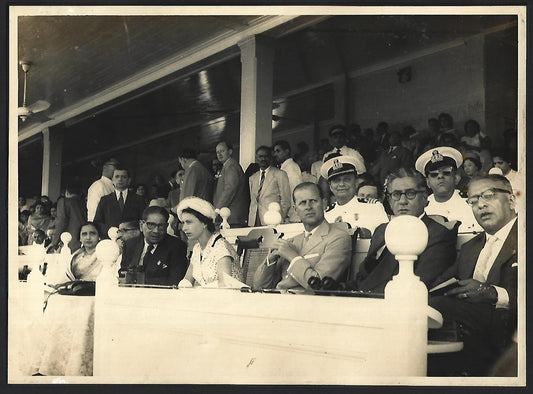 Queen Elizabeth II 1961 India Visit photograph - Race Corse, Bombay 6" x 8.5"
