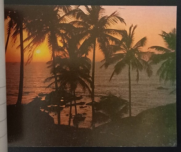 AOP India Damsan GOA souvenir booklet of 10 postcards