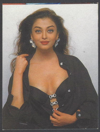 AOP2 India Bollywood 2001 Pocket Calendar AISHWARYA RAI BACHCHAN