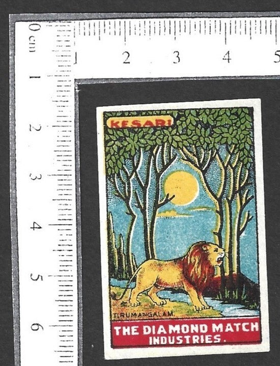 India VINTAGE matchbox label KESARI (LION) by The Diamond Match Industries