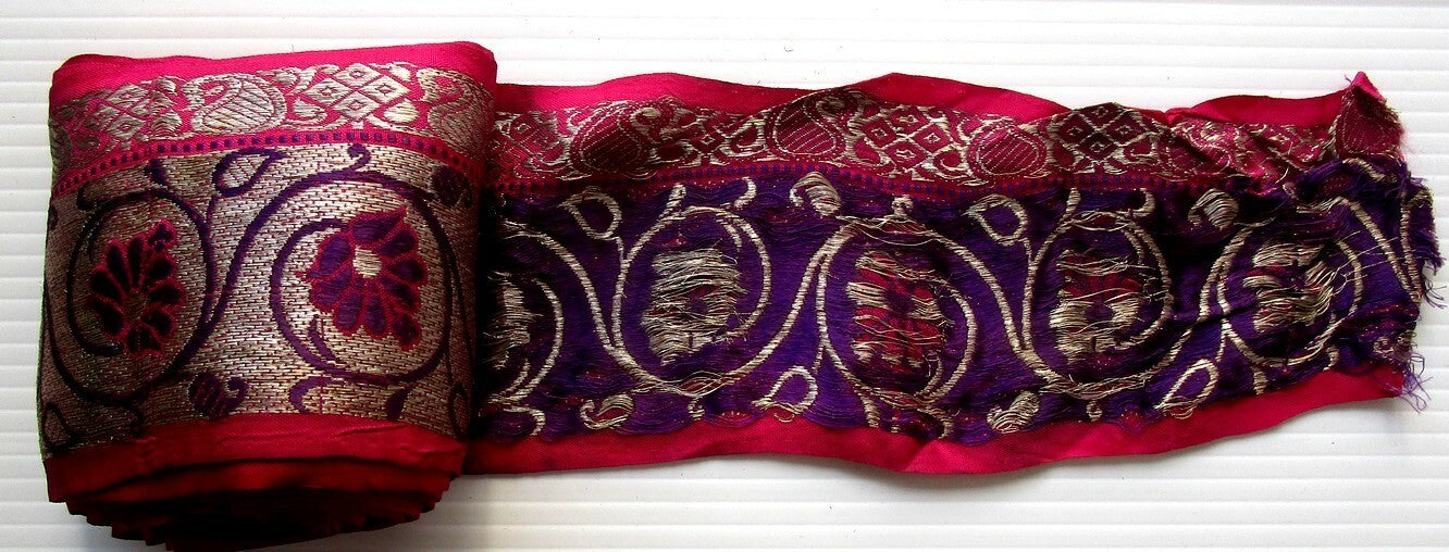 India embroidered border / trim with zari (metallic) threads 10.5cm x 791cm