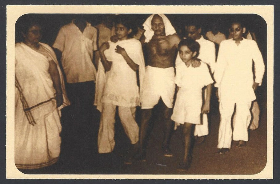 AOP India full back pictorial 50p Gandhi postal card GANDHI walks