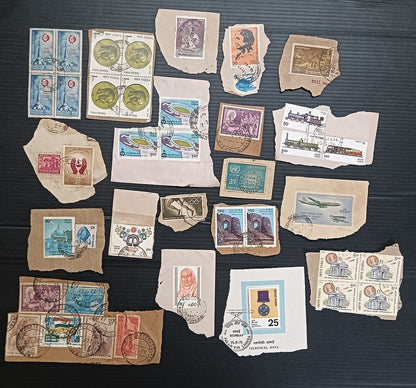 India unpicked on paper commemorative mix (100)