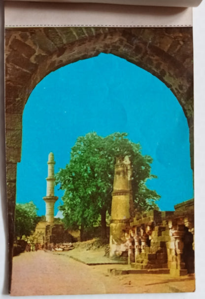 AOP INDIA DAULATABAD FORT vintage booklet of 10 postcards