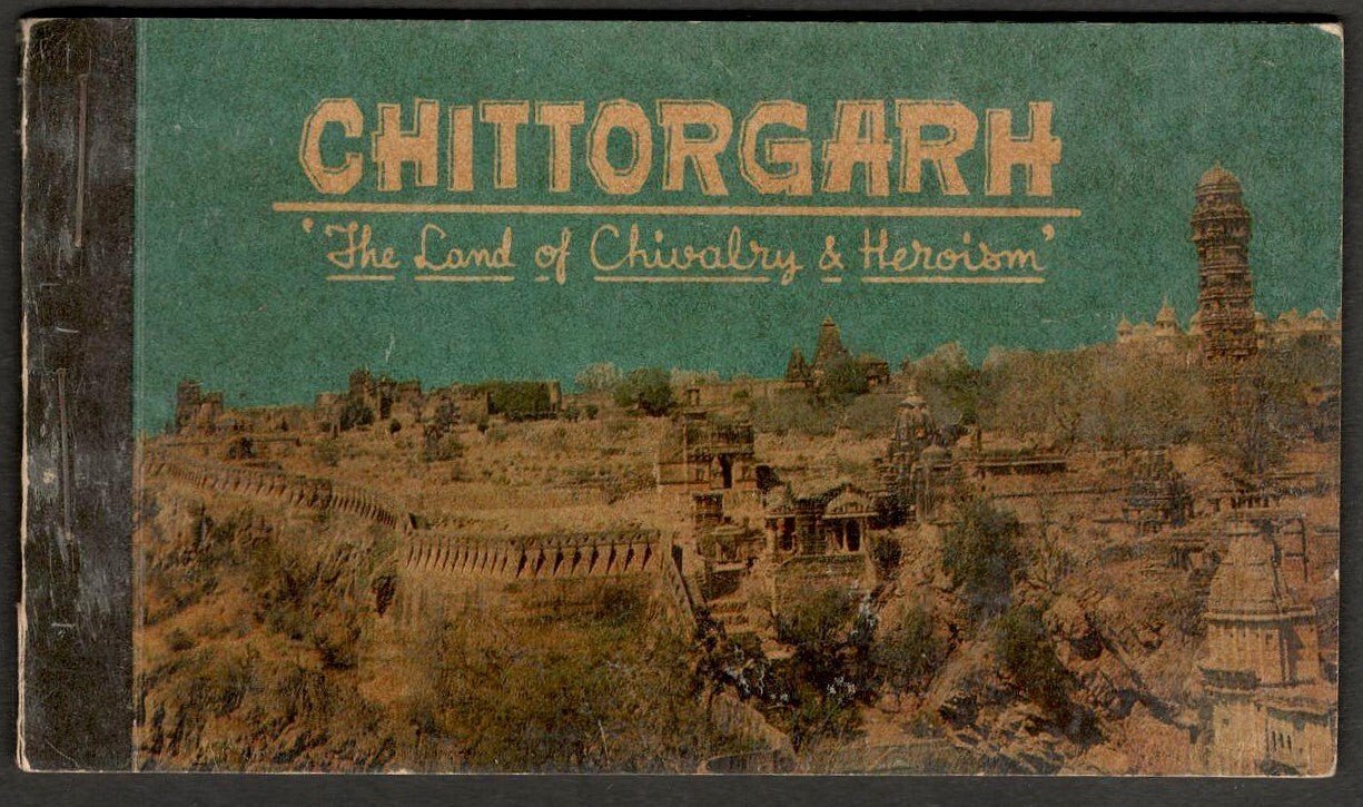 (AOP) India booklet of 10 vintage postcards CHITTORGARH
