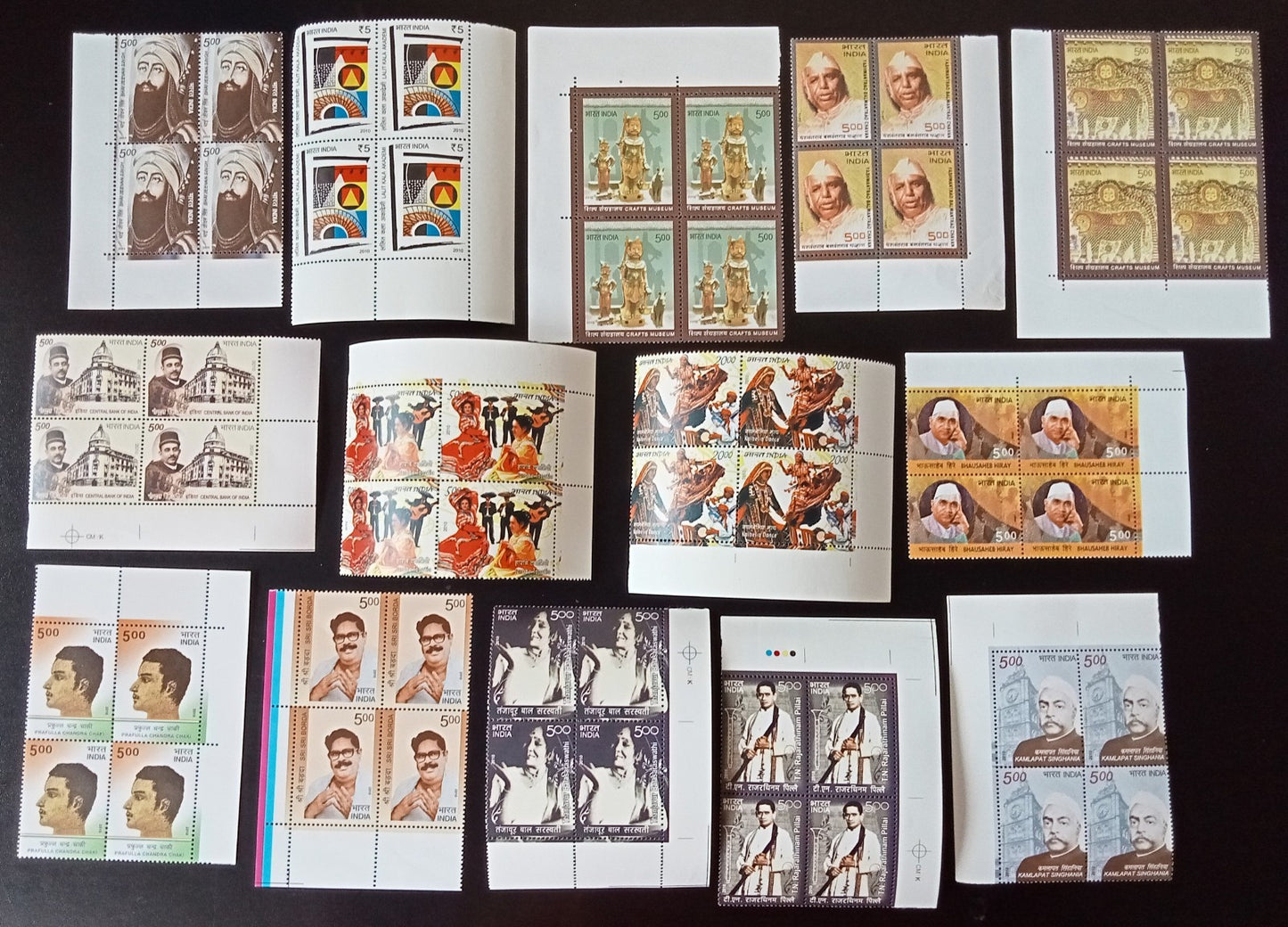 India 2010 Year Pack in blocks of 4 MNH (364 stamps)