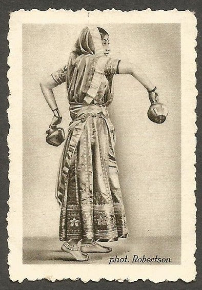 India 1930s dancer Sreemati Hutheesing iNDIA photographic German trade card Ӝ