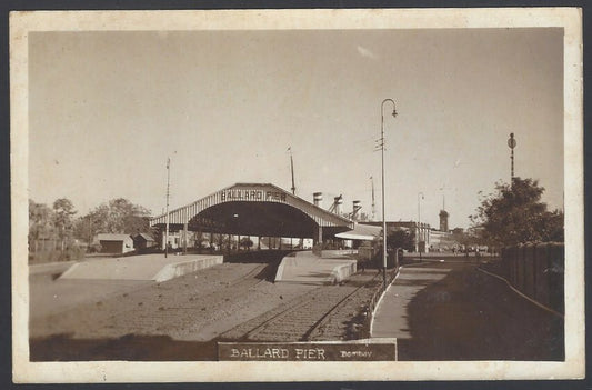 India Ballard Pier Bombay real photo view card 9x14 cm 