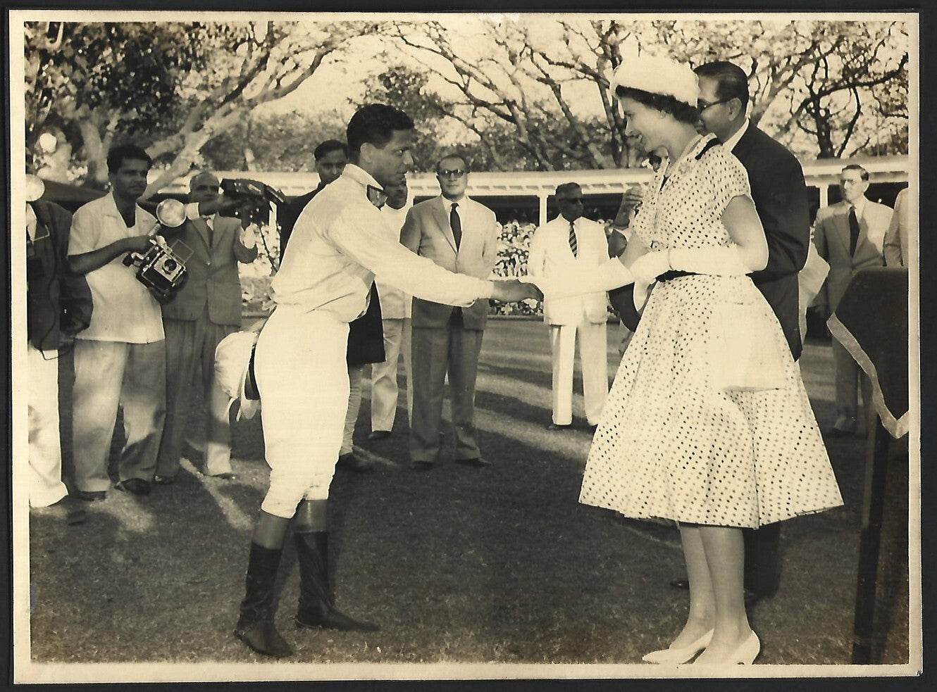 Queen Elizabeth II 1961 India Visit photograph - Race Corse, Bombay 6.5" x 8.5"