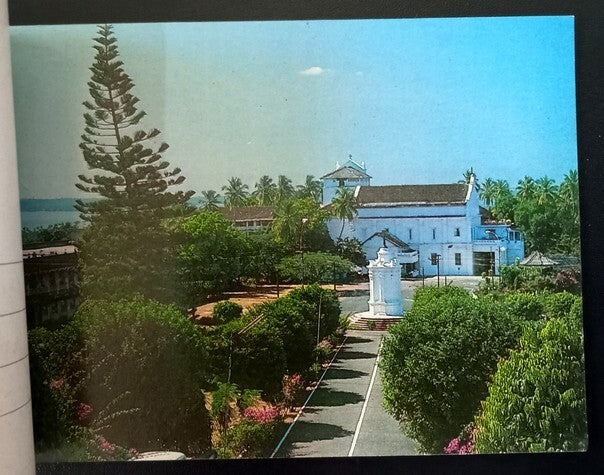 AOP India Damsan GOA souvenir booklet of 10 postcards