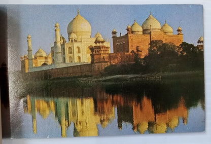 AOP India Tourist booklet of 18 postcards