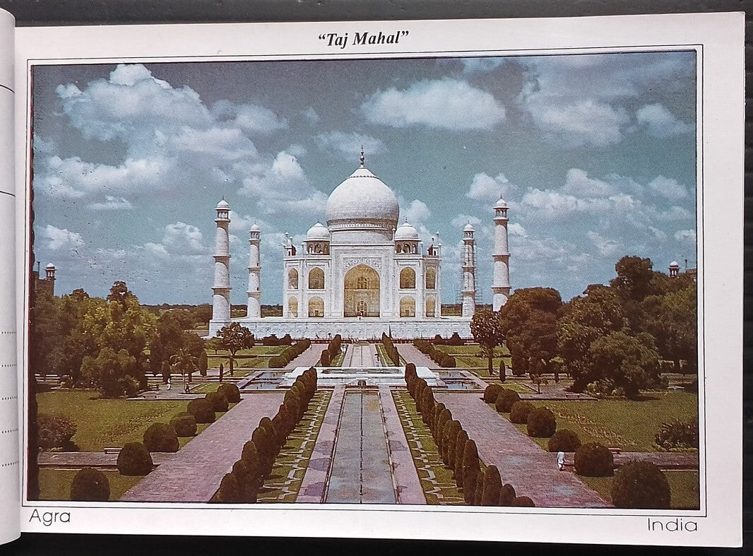 AOP India vintage booklet of 10 postcards - Taj Mahal