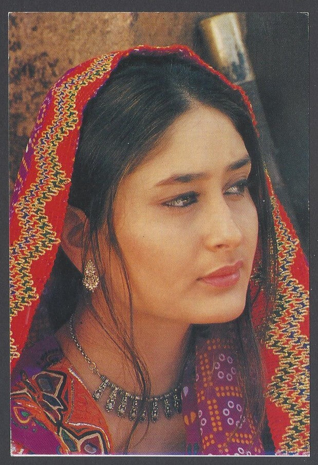 AOP India vintage Bollywood postcard KAREENA KAPOOR