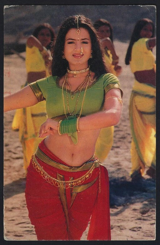 AOP India Bollywood AMISHA PATEL vintage postcard 
