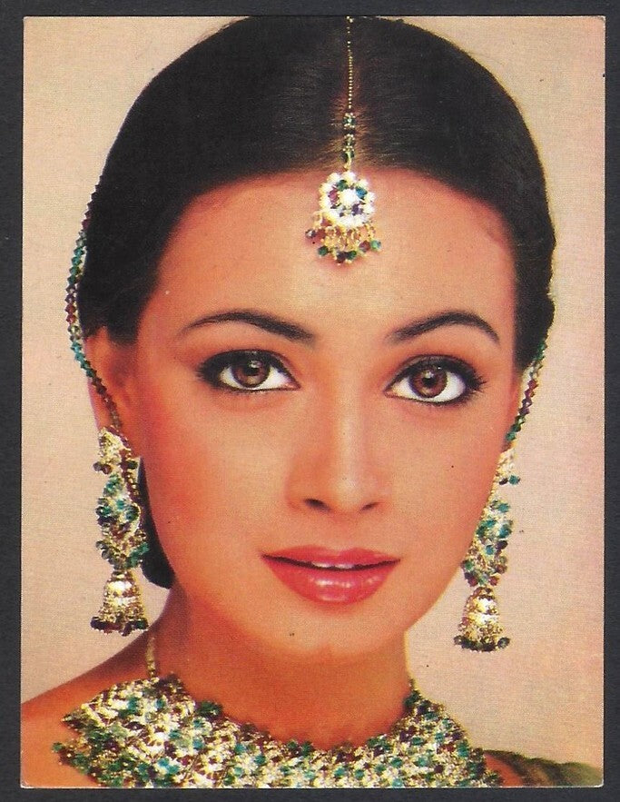AOP2 India Bollywood 2003 pocket calendar DIA MIRZA