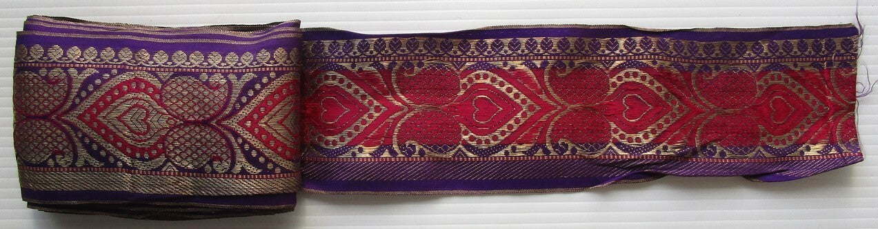 India embroidered border / trim with zari (metallic) threads 9.5cm x 772cm
