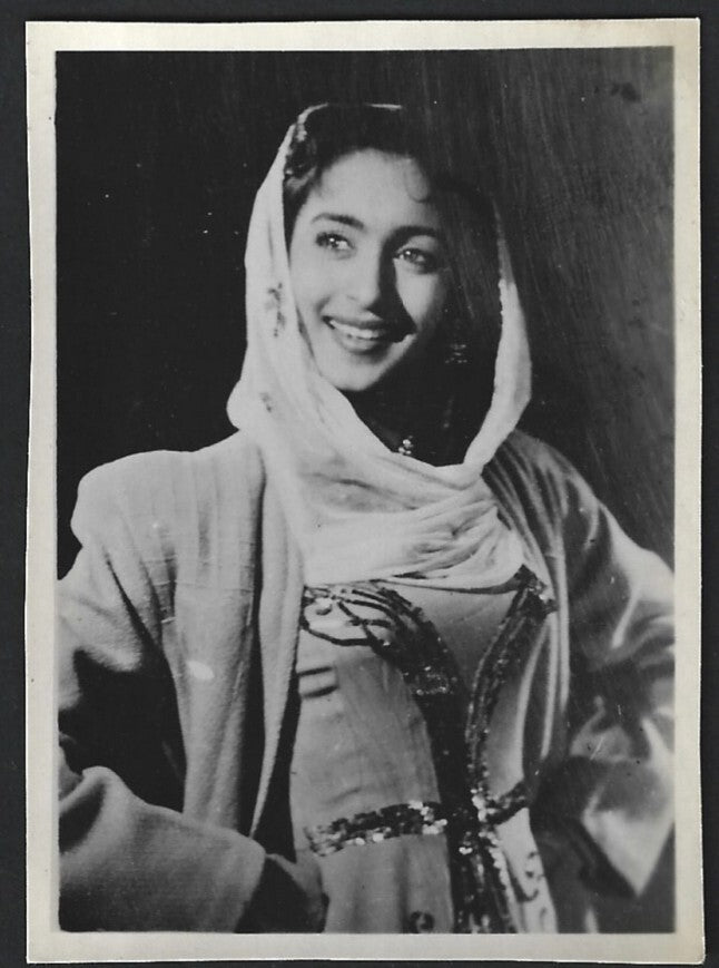 India Bollywood NUTAN vintage small photograph