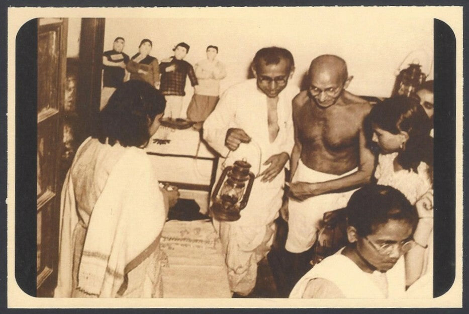 AOP India full back pictorial 50p Gandhi postal card GANDHI