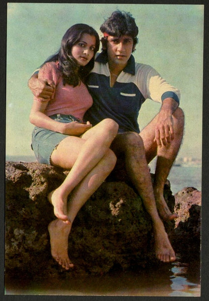 India Bollywood vintage postcard KUMAR GAURAV & VIJAYTA PANDIT