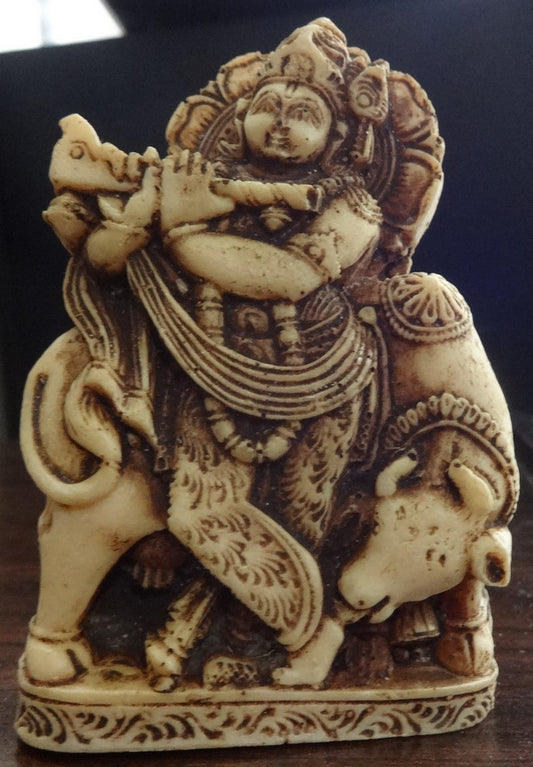 vintage LORD KRISHNA WITH HIS COW 2.25” x 3.25” statue – Hindu God India