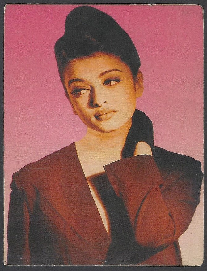 AOP2 India Bollywood 2004 Pocket Calendar AISHWARYA RAI BACHCHAN