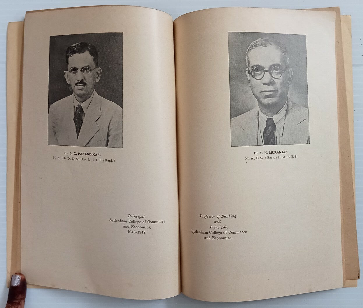 AOP India Sydenham College Magazine October 1948
