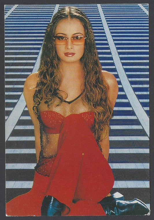 AOP India Bollywood  DIA MIRZA vintage postcard