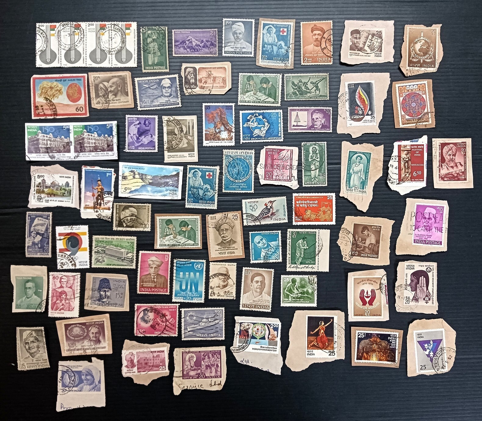 India unpicked on paper commemorative mix (100)